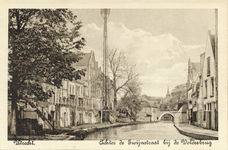 1854 Gezicht op de Oudegracht te Utrecht met op de achtergrond de Vollersbrug en rechts de Werf aan de Twijnstraat.N.B. ...